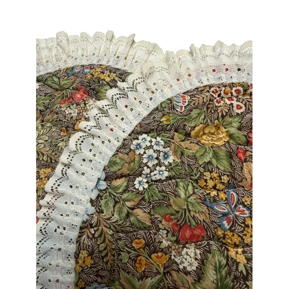 Vintage Floral Quilted Oval Placemats Set of 2 Lace Trim Butterfly Cottagecore